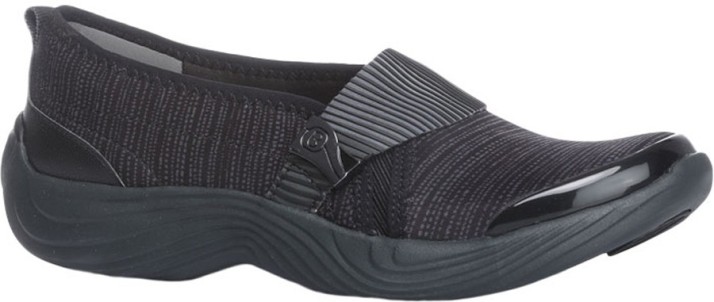 naturalizer best walking shoes