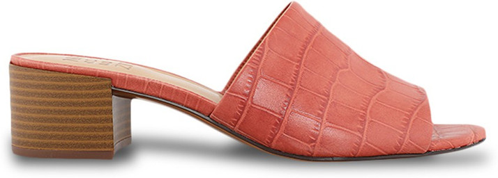 naturalizer slippers