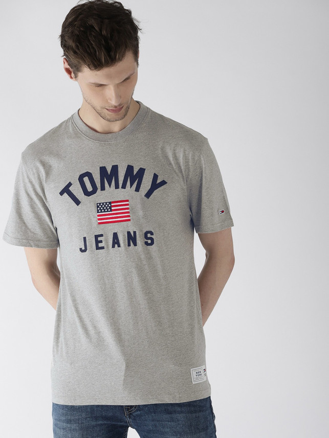 TOMMY HILFIGER Applique Men Round Neck 