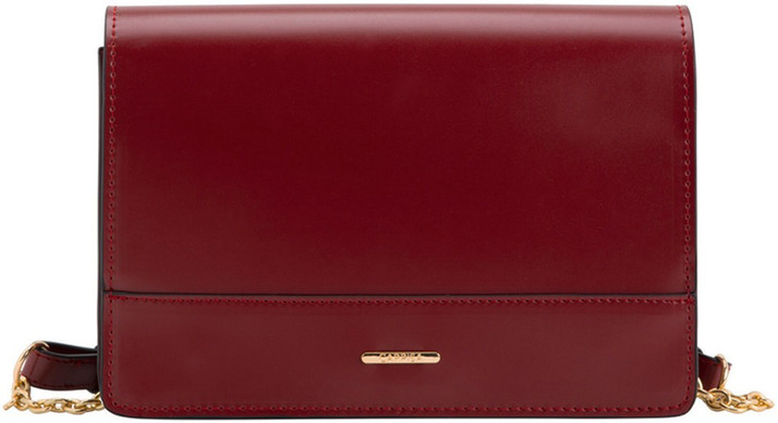 carpisa sling bag