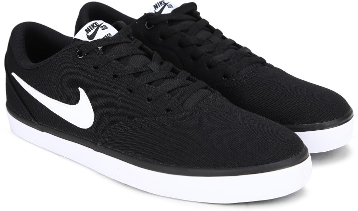 nike canvas shoes flipkart