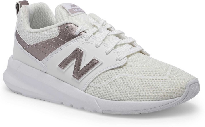 new balance womens walking shoes