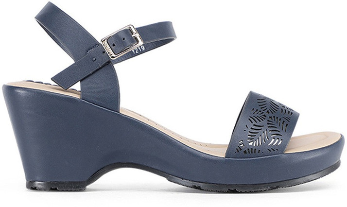 bata sandals for ladies flipkart