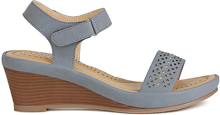 bata sandals for ladies flipkart
