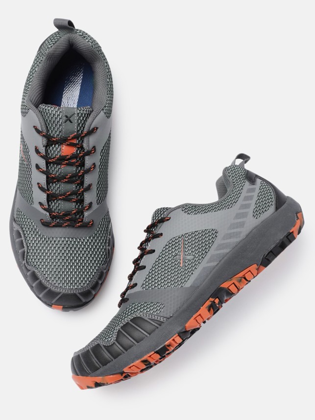 hrx men grey running shoes