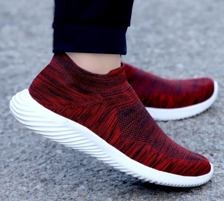 maroon running shoes men