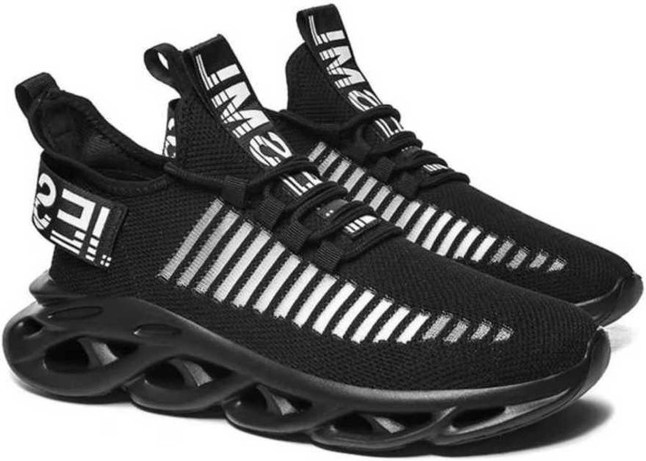 gym shoes black