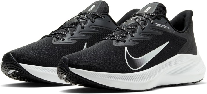 nike zoom shoes flipkart