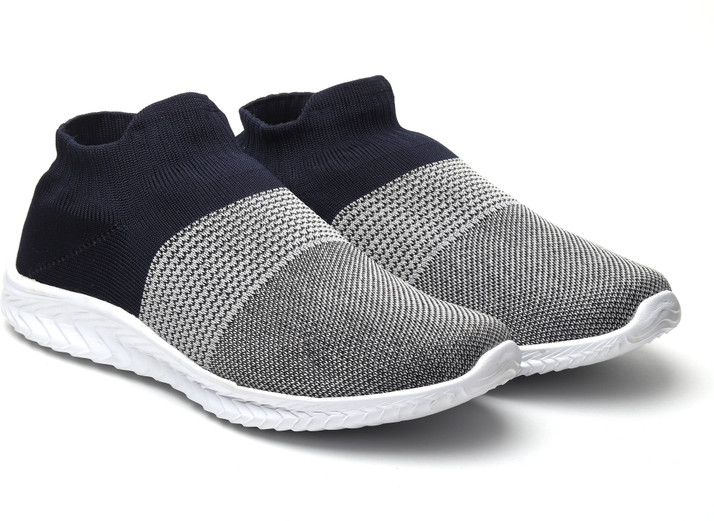 sports shoes for boys flipkart