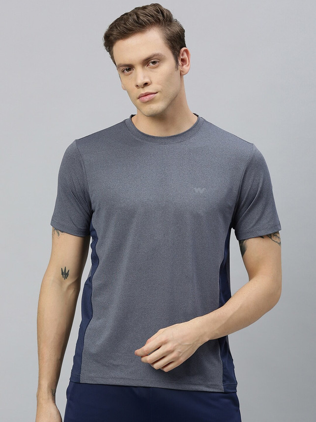 Wildcraft Solid Men Round Neck Grey T 