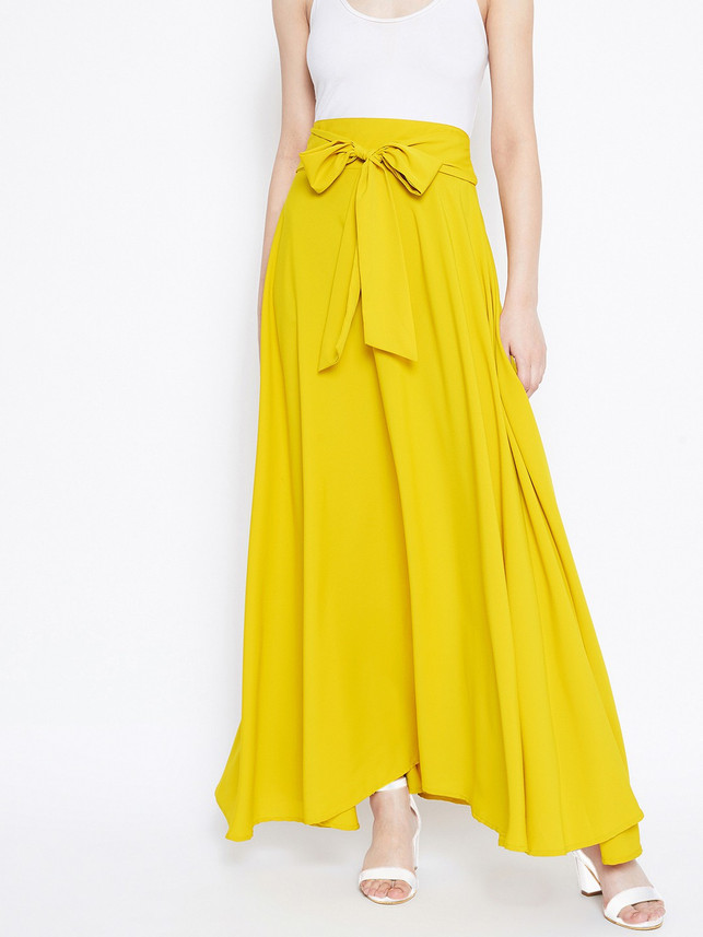 yellow skirt