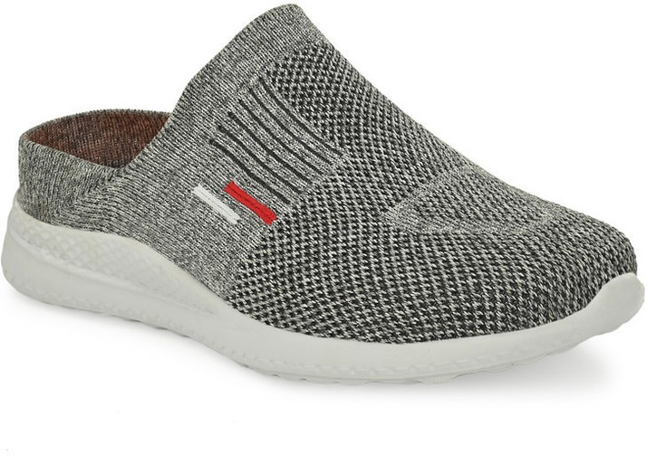 open sports shoes