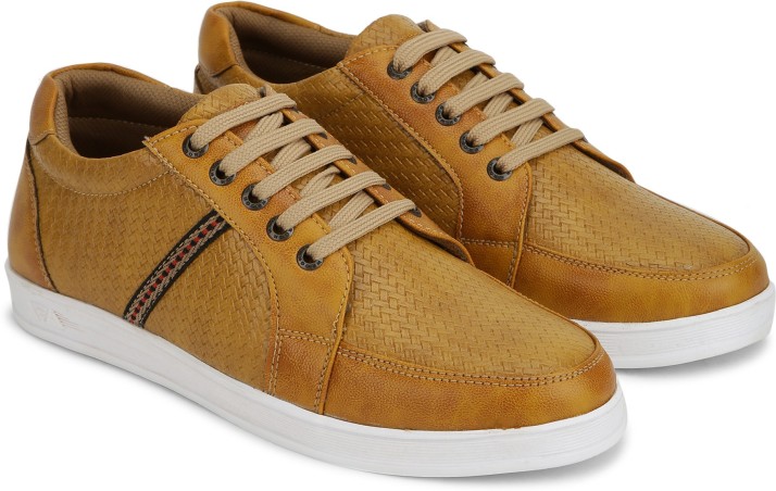 wrogn sneakers flipkart