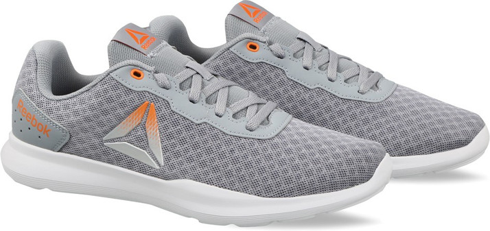 يوم الجمعة السفر إقطاعي reebok dart tr 