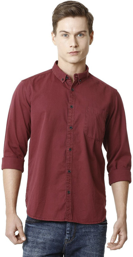 VOI JEANS Men Solid Casual Maroon Shirt 