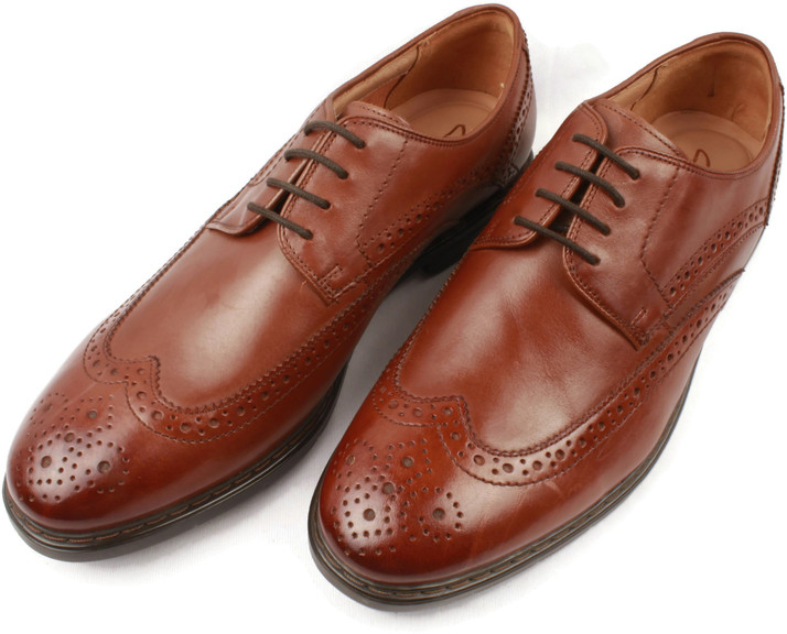 clarks brogues india