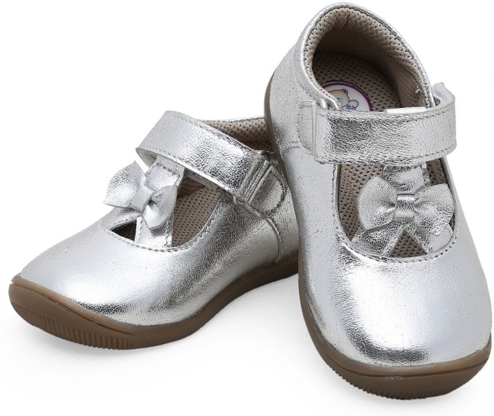 flipkart dance shoes