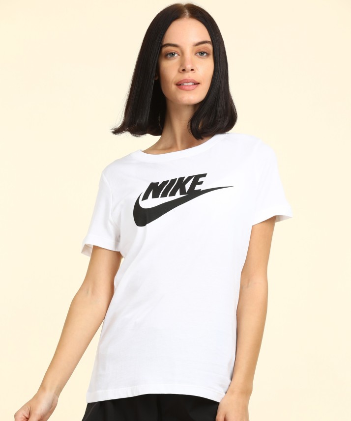 white nike womens t shirt