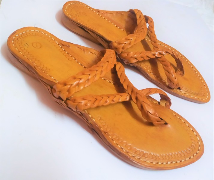 kolhapuri chappal men flipkart