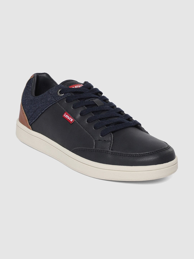 levis men navy blue sneakers