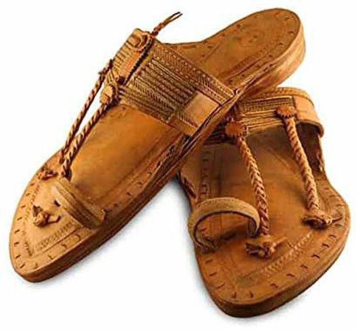 kolhapuri chappal men flipkart