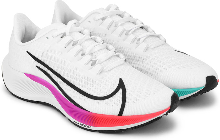 NIKE Air Zoom Pegasus 37's Running 