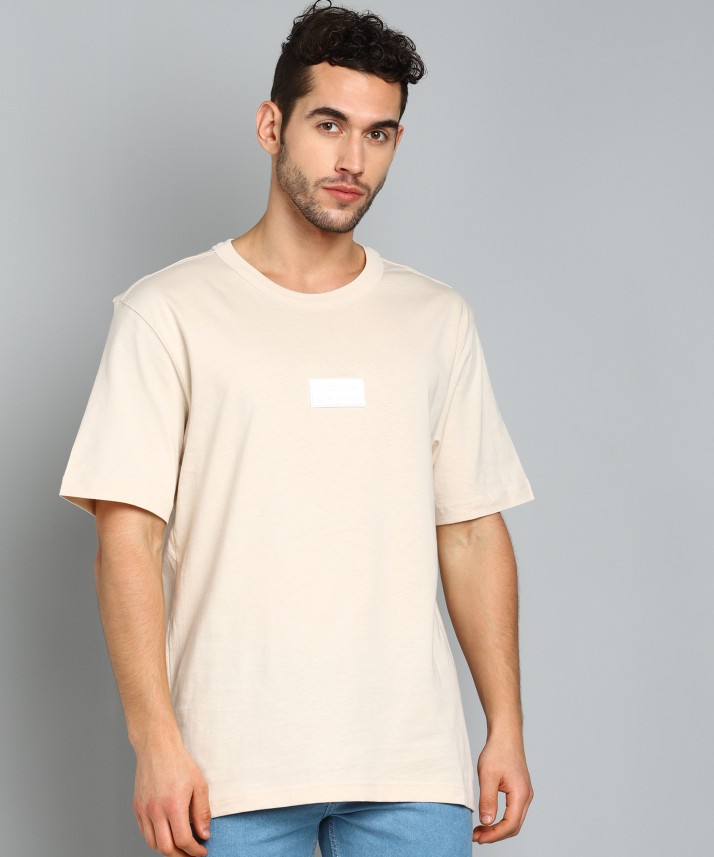 men beige t shirt