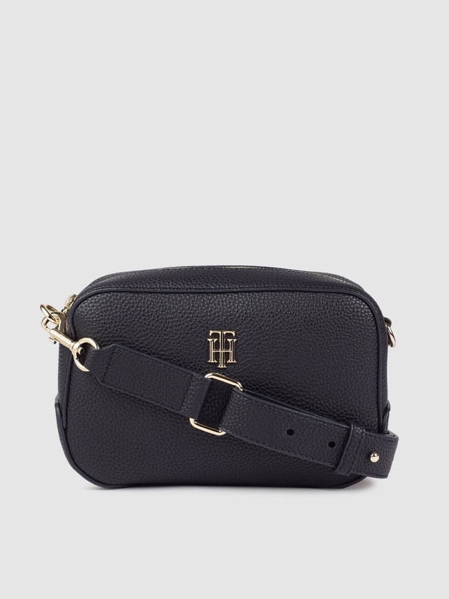 flipkart tommy hilfiger bags