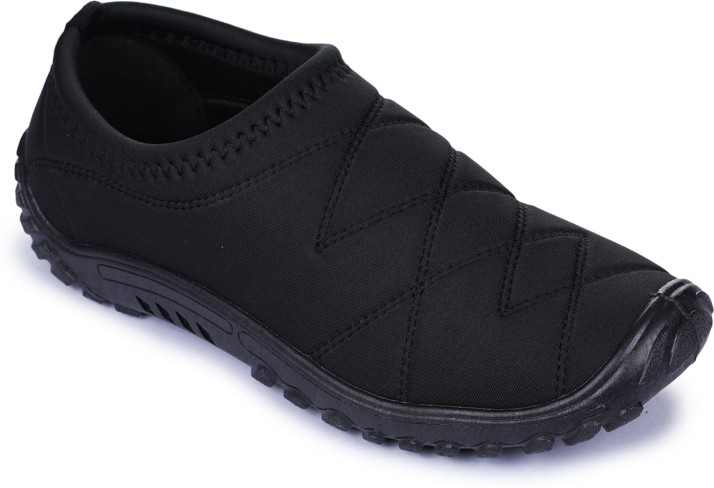 gliders shoes flipkart