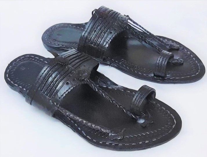 kolhapuri chappal men flipkart