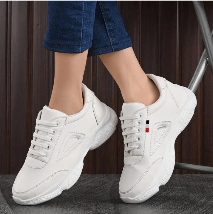 long lasting sneakers