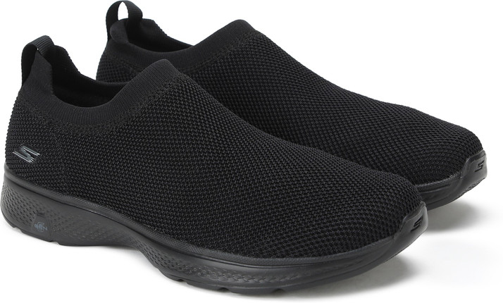 black sole skechers