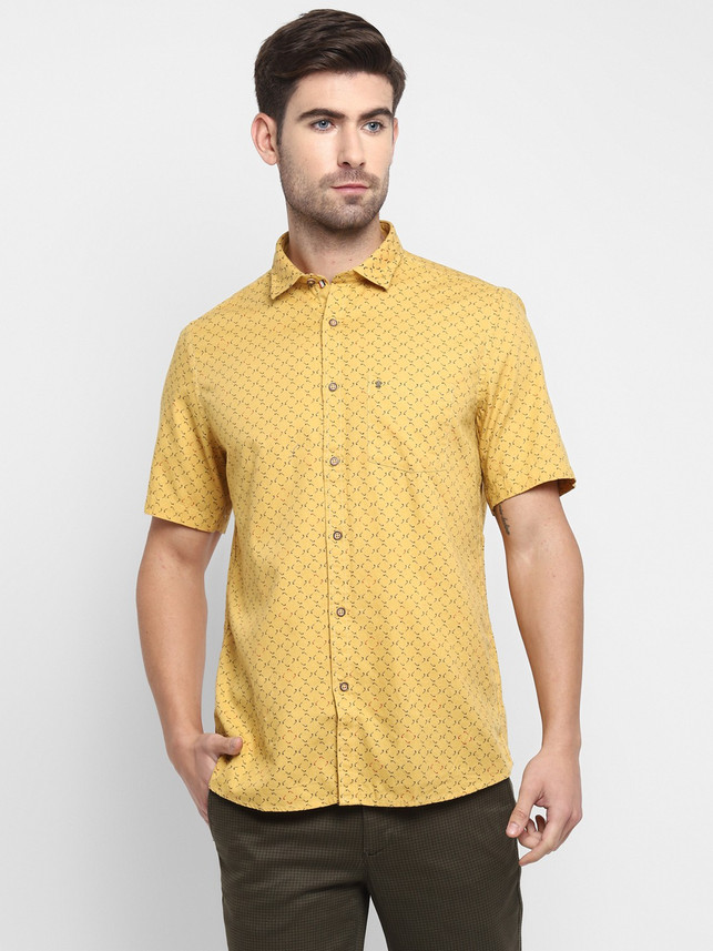 TURTLE Men Printed Casual Yellow Shirt 