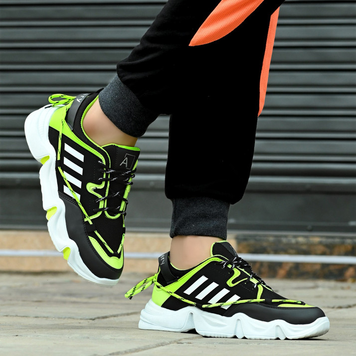 lightweight mesh running shoes