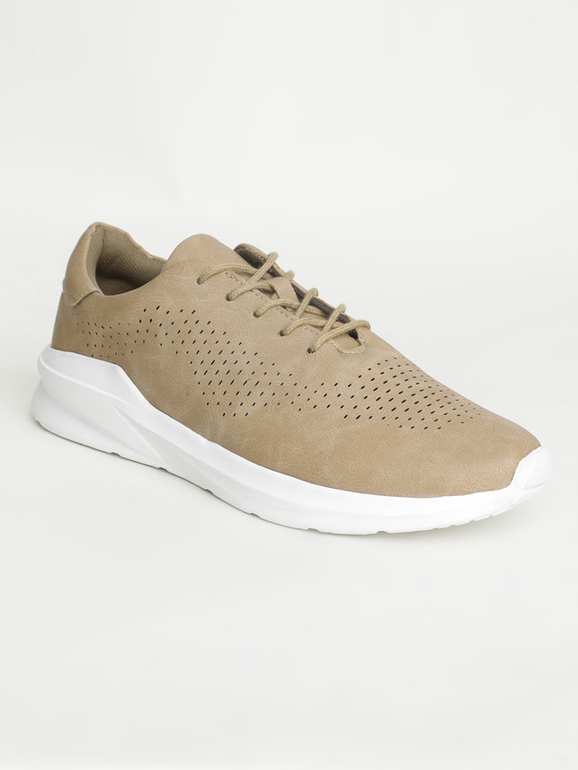 highlander brown sneakers