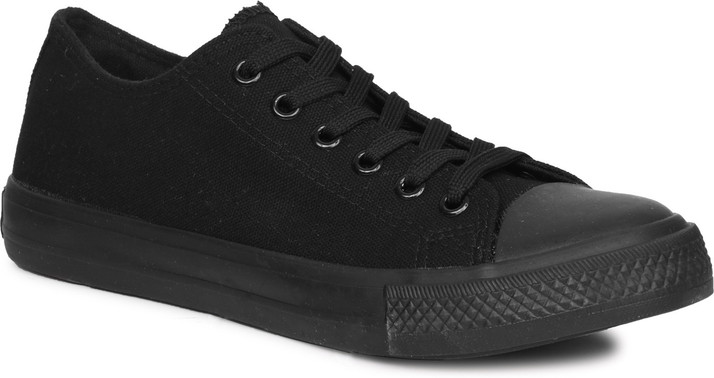 black canvas pumps ladies