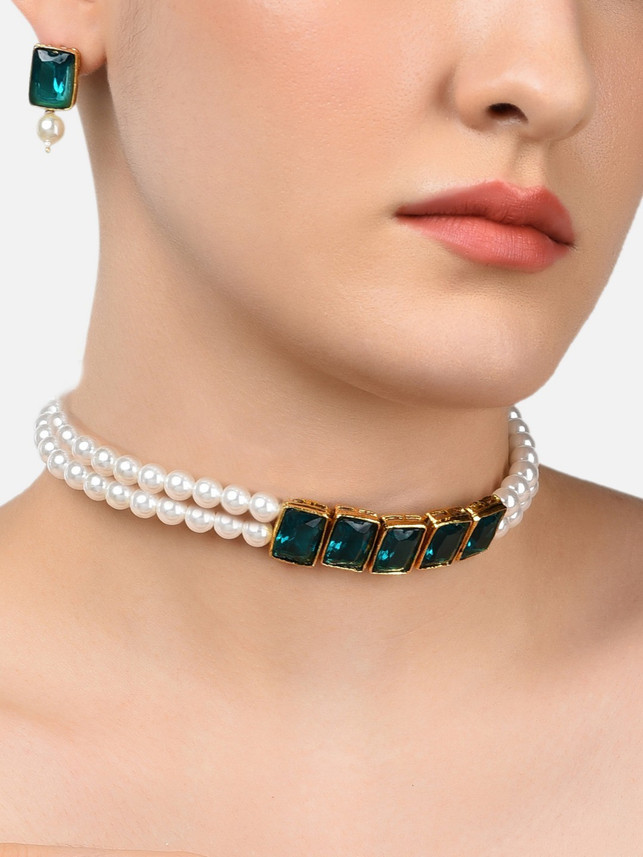 ZAVERI PEARLS Stone Stud Earring Price 