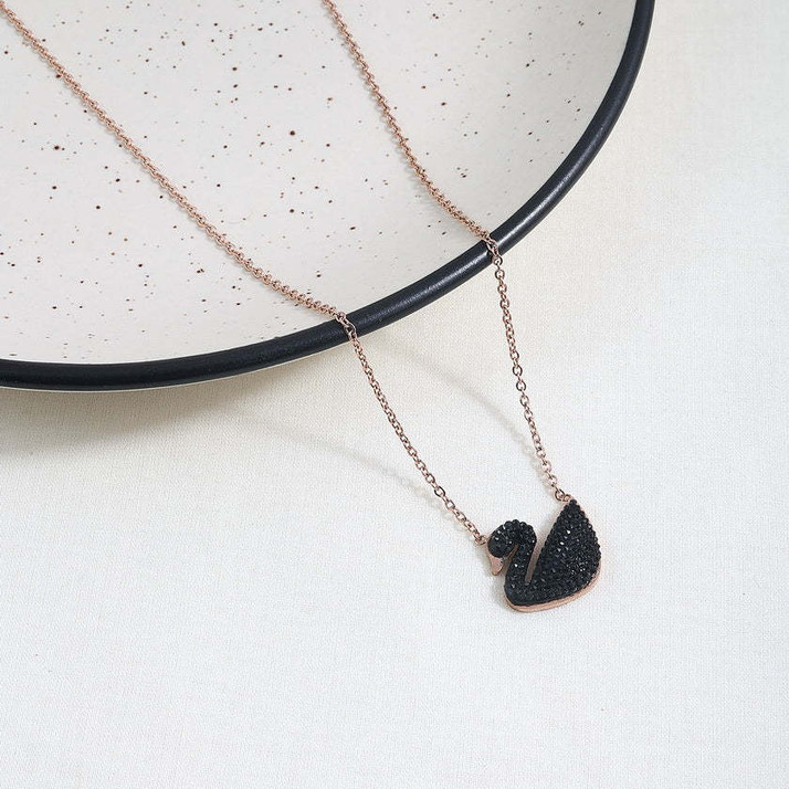Grazy Black Swan chain Rose Gold Plated 