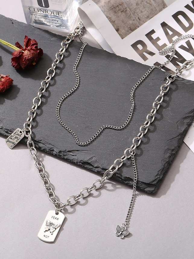 Urbanic Alloy Necklace Price in India 