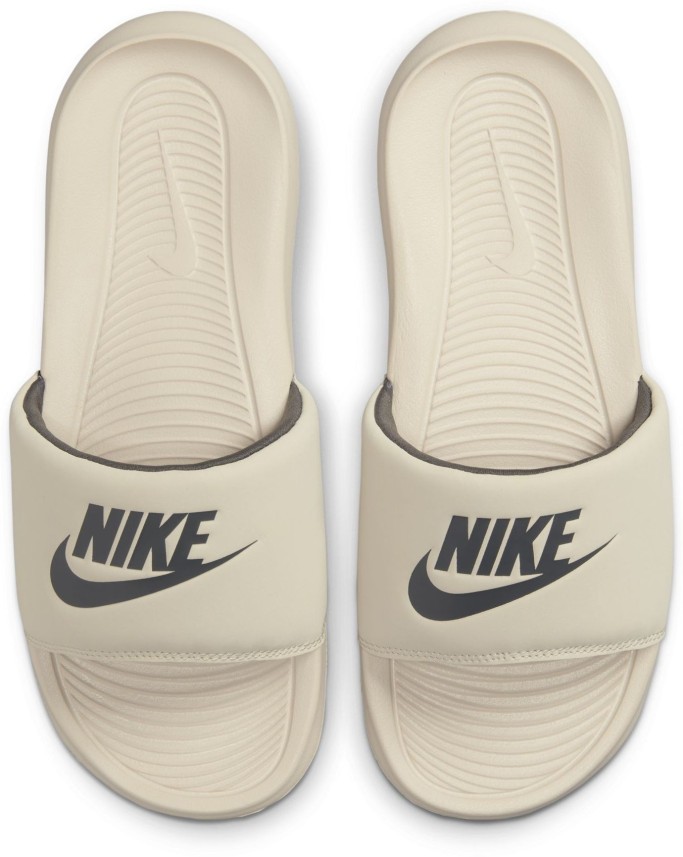 nike flip flops flipkart