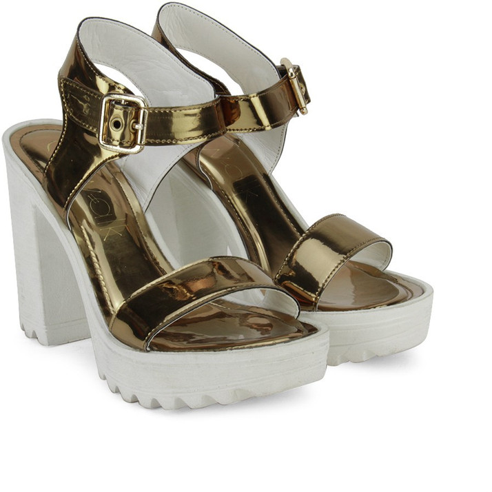 catwalk heels flipkart