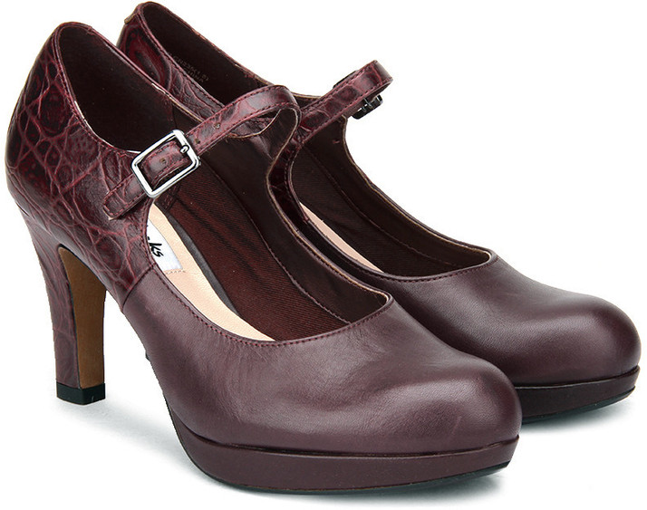 clarks angie kendra