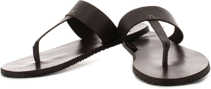 van heusen flat sandals