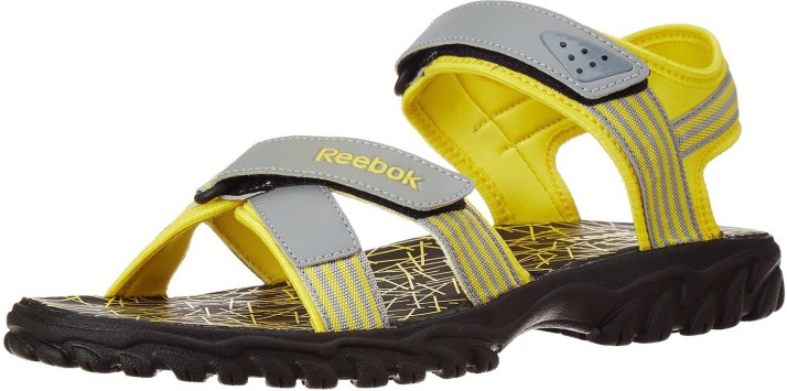 reebok sandals flipkart