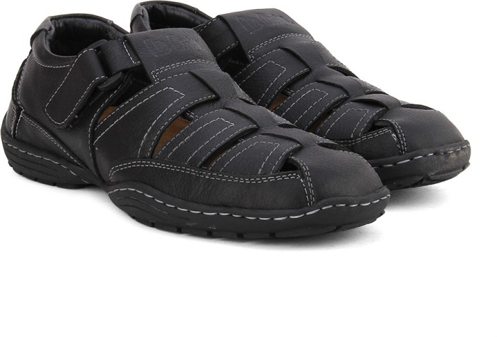 lee cooper chappals for men