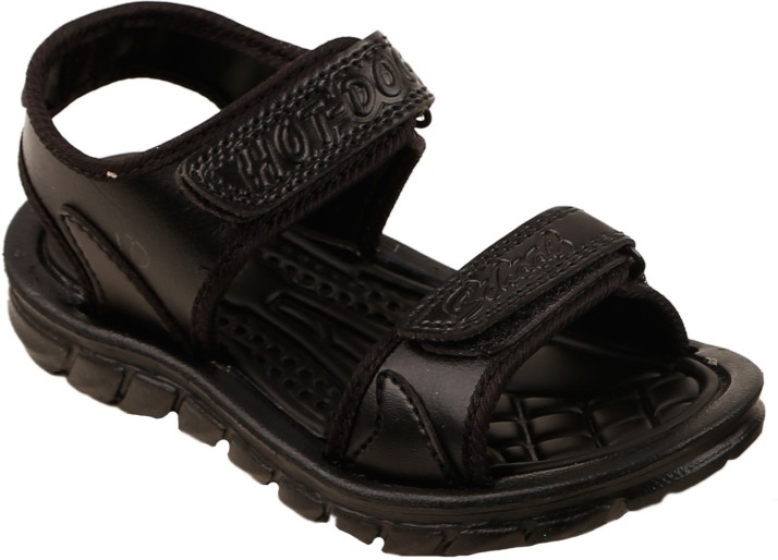 boys black sandals