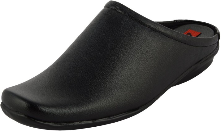 mens black clogs