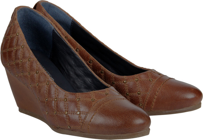 venus steps footwear online