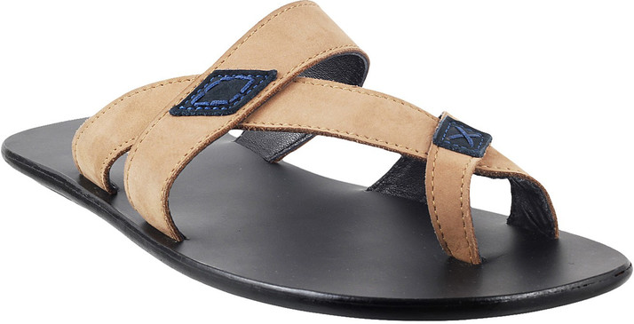 mochi sandals flipkart