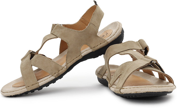 woodland sandals flipkart